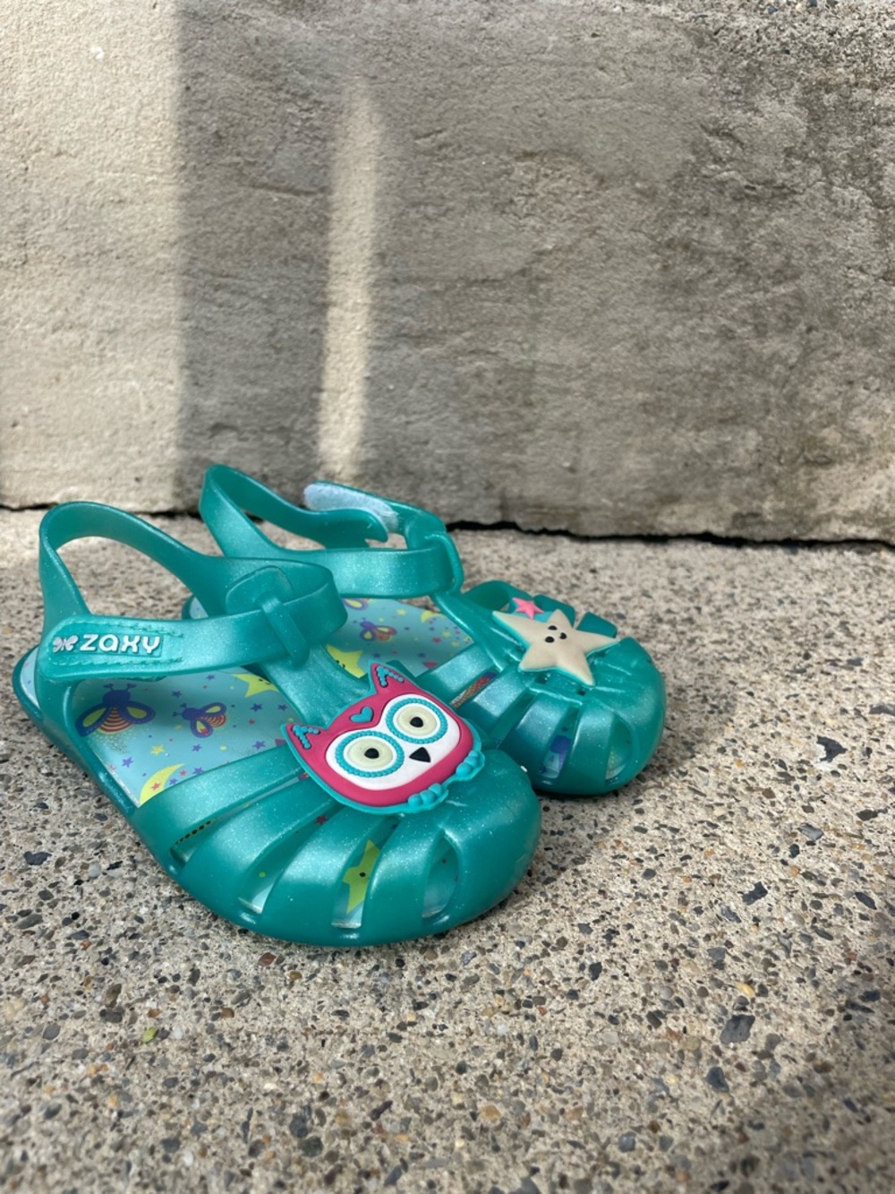 Rare! Zaxy Toddler Jelly Sandals with Cute Character Accents